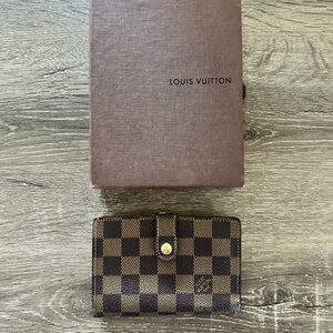 Louis Vuitton Damier Ebene Key Holder